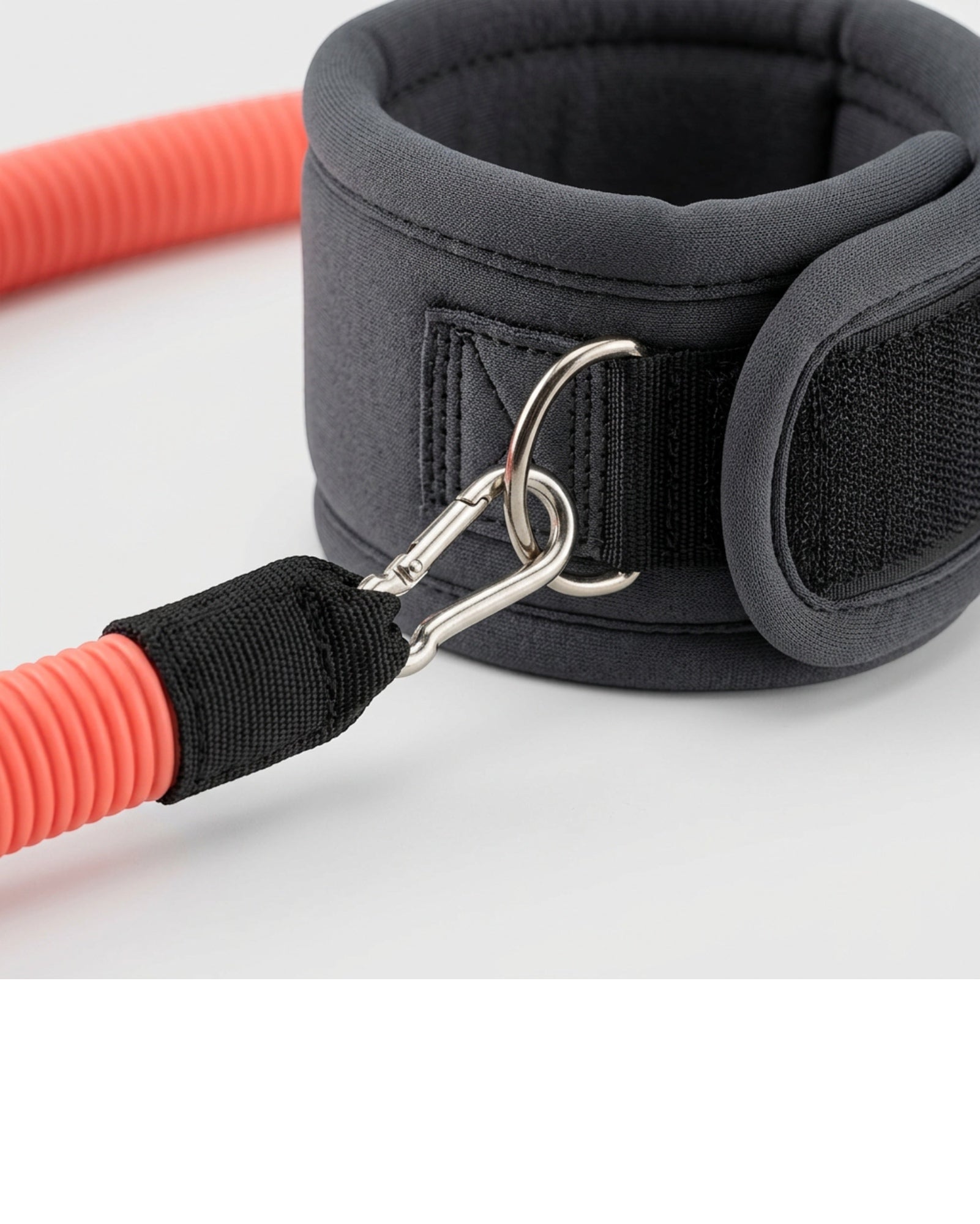 Qlvfb Dual-Cuff Lateral Resistance Tube Coral Charcoal Medium - Detail view